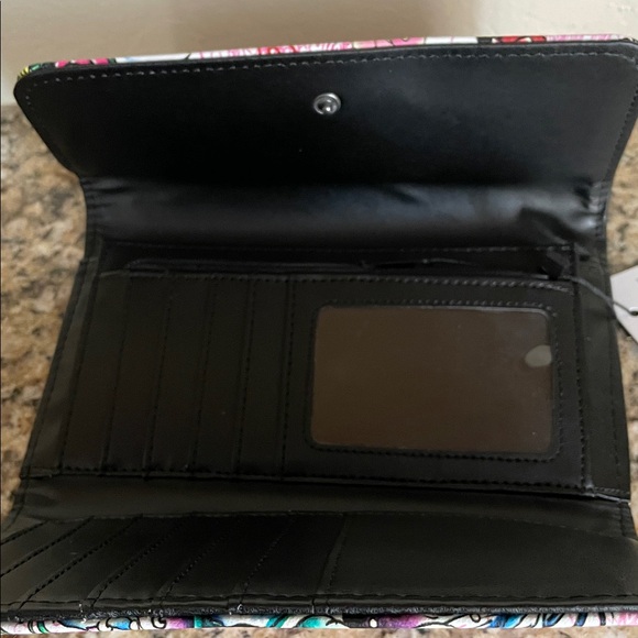 Ed Hardy Skull & Roses Snap Wallet - Picture 3 of 4